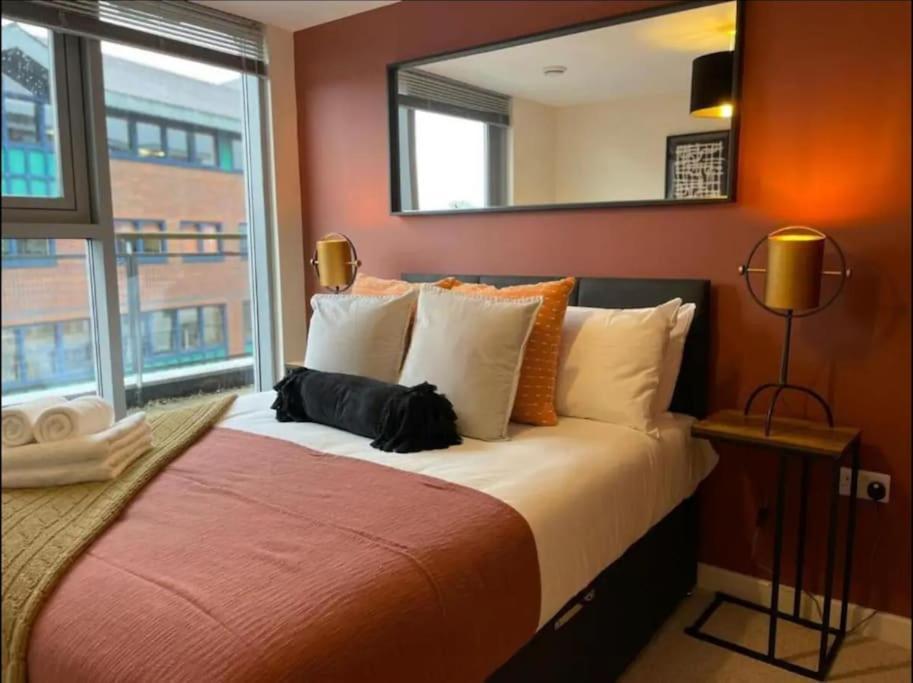Paramount City Living 105 Swindon Dış mekan fotoğraf